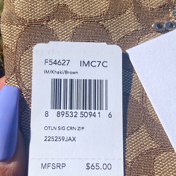 COACH signature wristlet , NWT - Picture 14 of 14